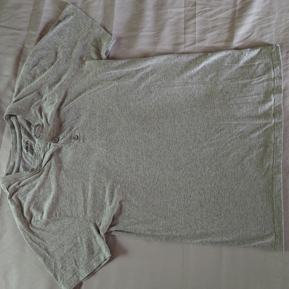 Men's gray Henley shirt | By Carbon | Small